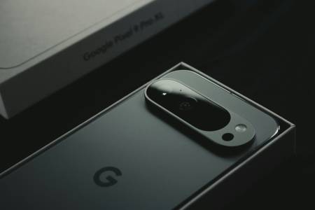Привидно 3 пъти по-здравият Google Pixel 11 Pro Fold се счупи на две при тест за издръжливост (ВИДЕО)