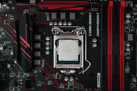 Doom вече върви на процесор, проектиран от изкуствен интелект и това е леко плашещо за нашето бъдеще