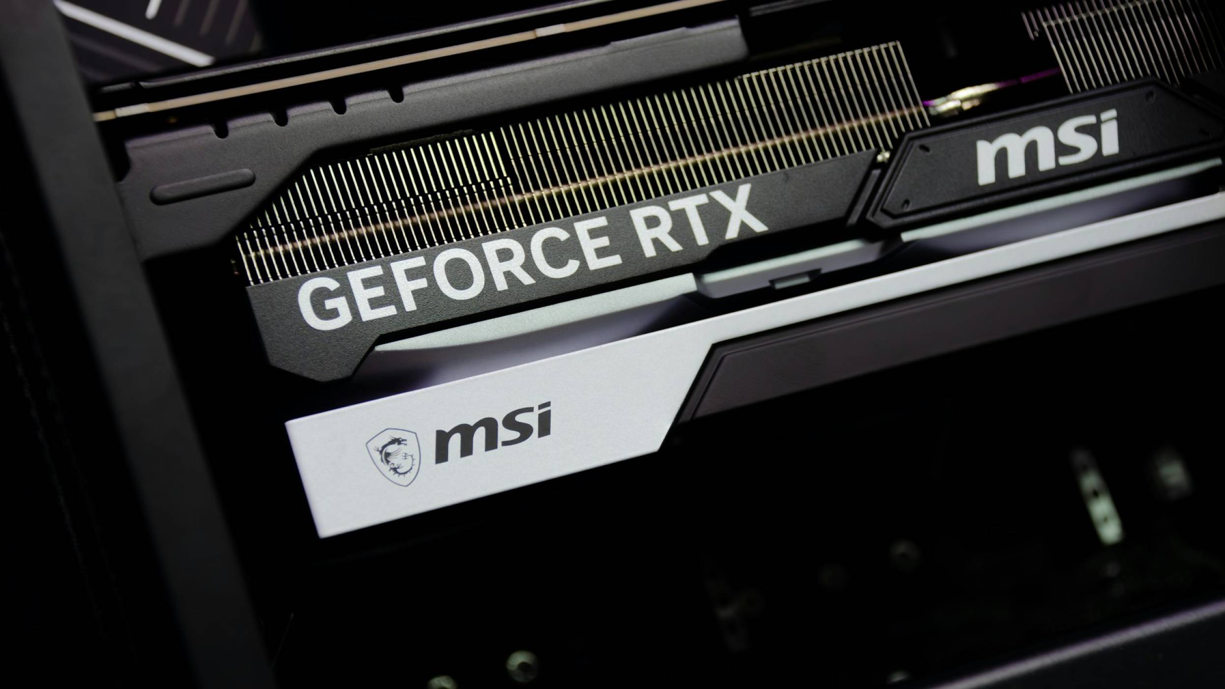 Видеокартата от най-висок геймърски клас RTX 5090 на Nvidia вече струва поне 5000 долара