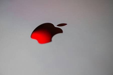 Дъно на Apple 1 с подписа на Стив Возняк може да се продаде за баснословните 800000 долара