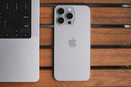 Ето причината, поради която Apple плаща на Samsung по 250 долара за всеки iPhone Duo
