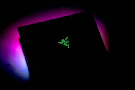 Razer Blade 16 за цели 4500 долара издържа само 7 дни преди да извади зловещата грешка Code 43