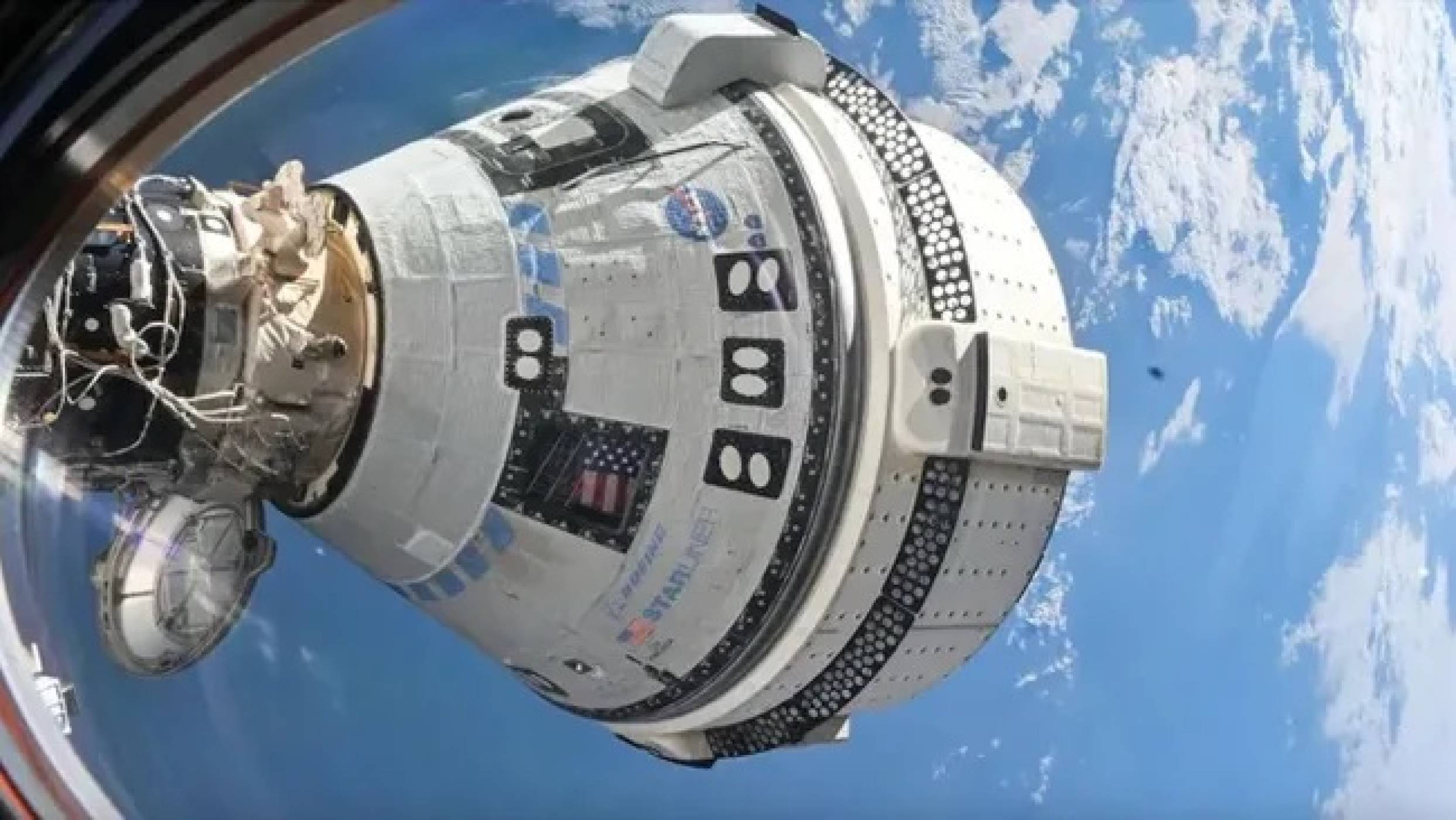 Капсулата Starliner на Boeing няма да приюти астронавти на борда си поне още няколко години