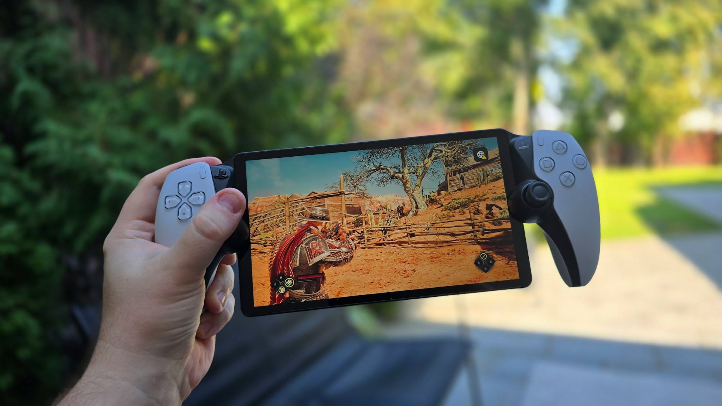 Портативният PlayStation Portal може да се сдобие с така желания OLED дисплей