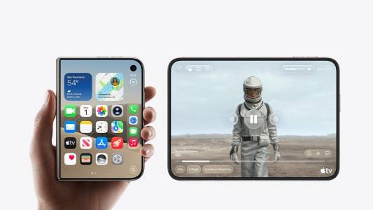 Разочароваща издръжливост: iPhone Duo се повреди след едва 75 000 сгъвания (ВИДЕО)