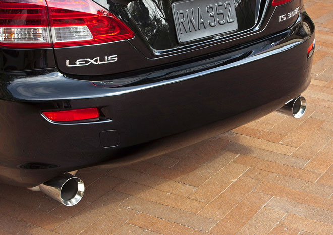 Lexus пуска специално тунинг издание на IS350C