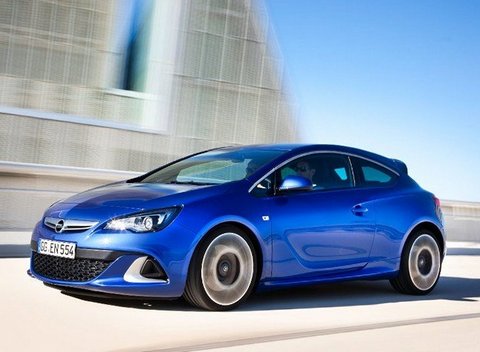 Женева 2012: бързакът Opel Astra OPC