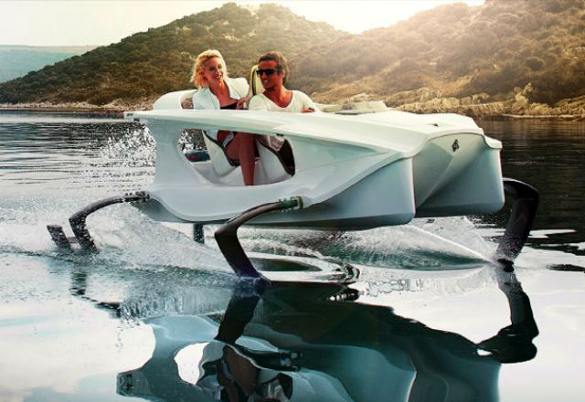 Quadrofoil – ново персонално средство за придвижване по вода