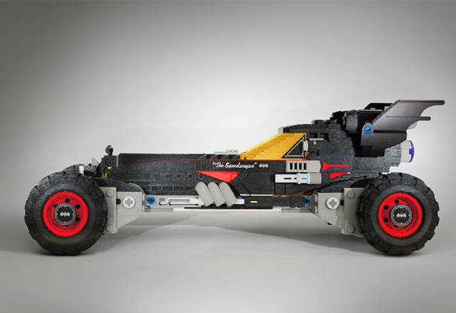 Lego и Chevrolet създадоха пълноразмерен батмобил, изграден единствено от лего блокчета